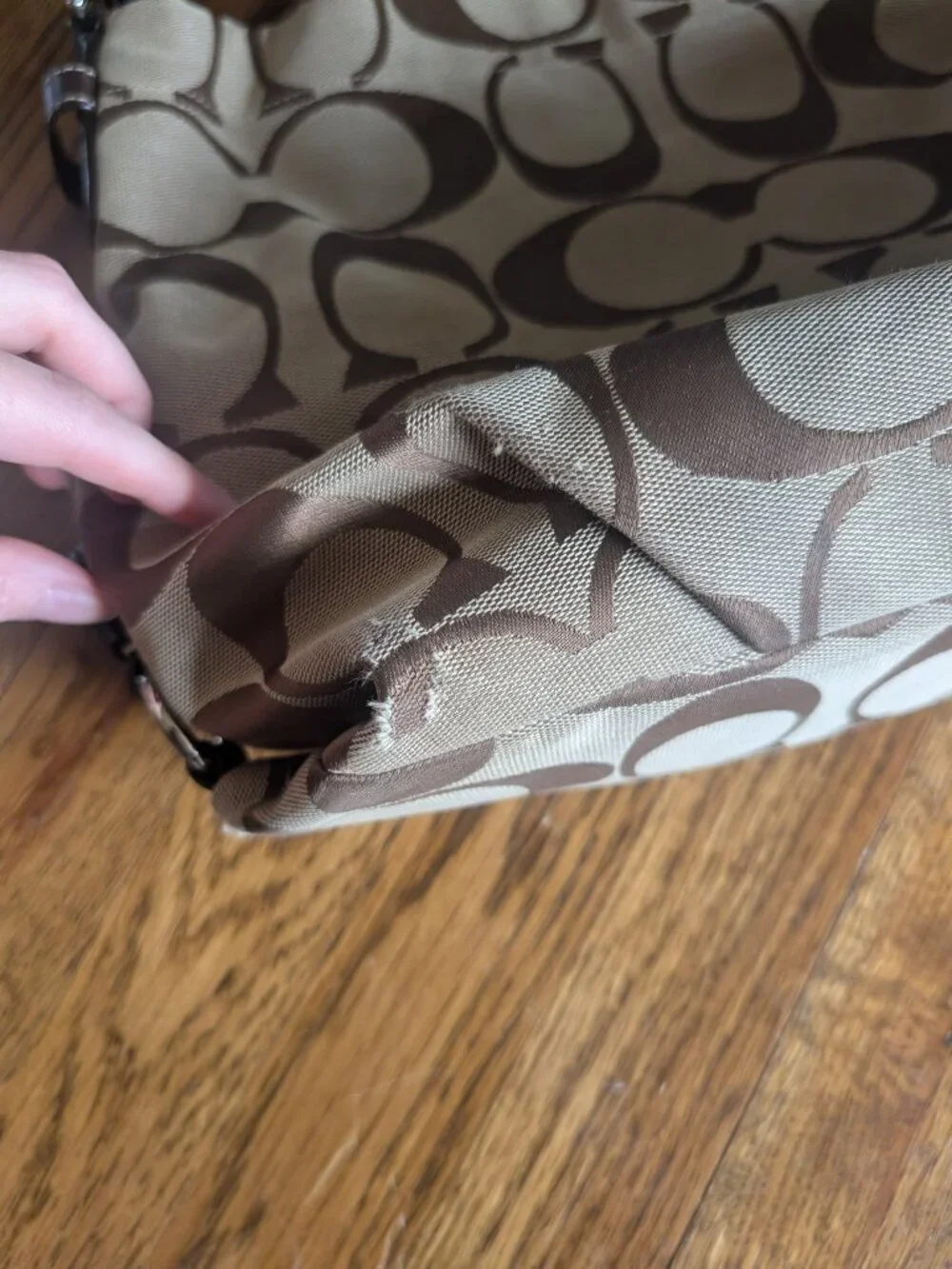 Coach Signature Duffle Bag Tan and Brown Jacquard F15067 - Picture 4 of 9